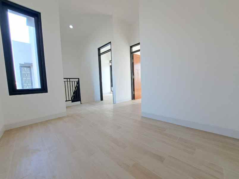 dijual rumah cipayung