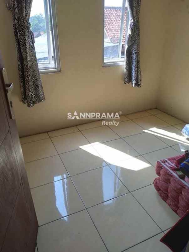 dijual rumah cipayung depok