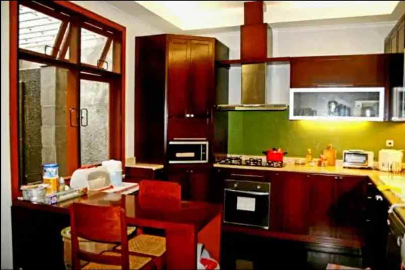 dijual rumah cipete selatan