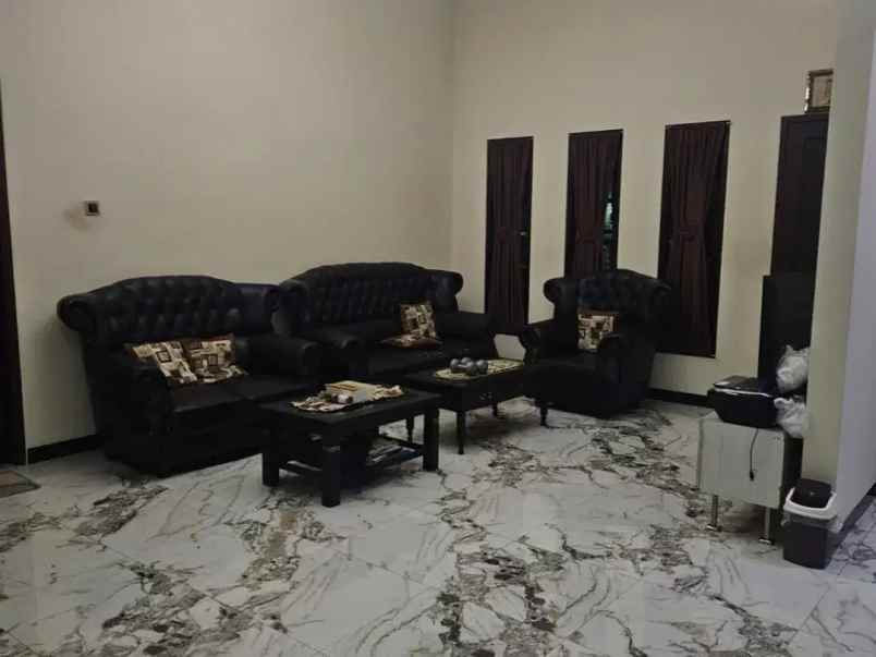 dijual rumah cipinang