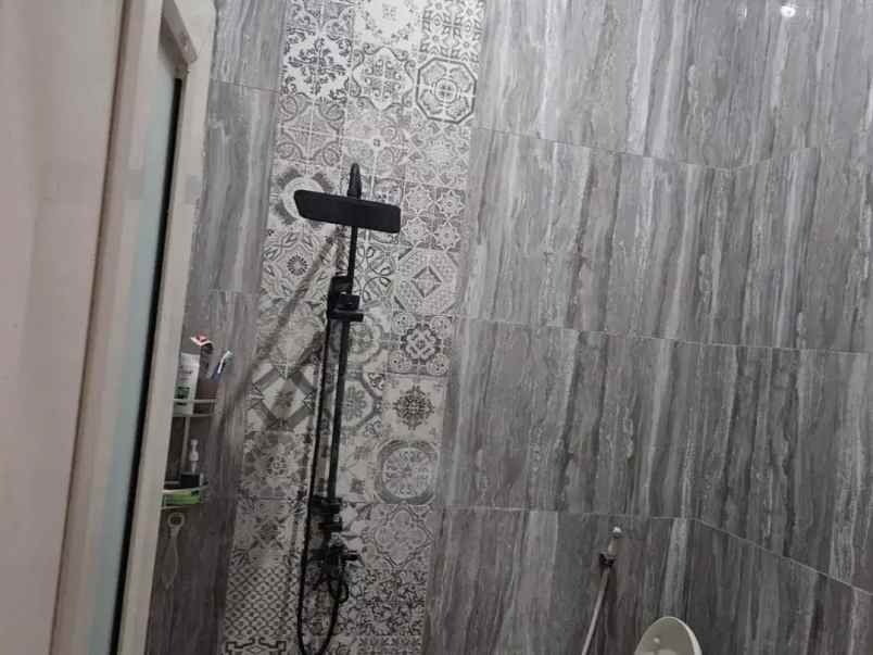 dijual rumah cipinang