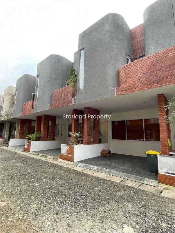 dijual rumah ciputat