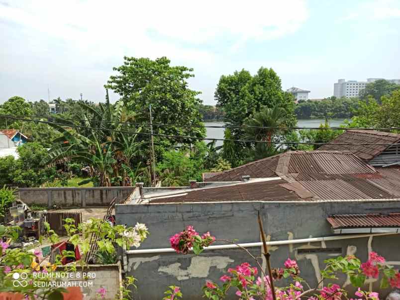 dijual rumah ciracas