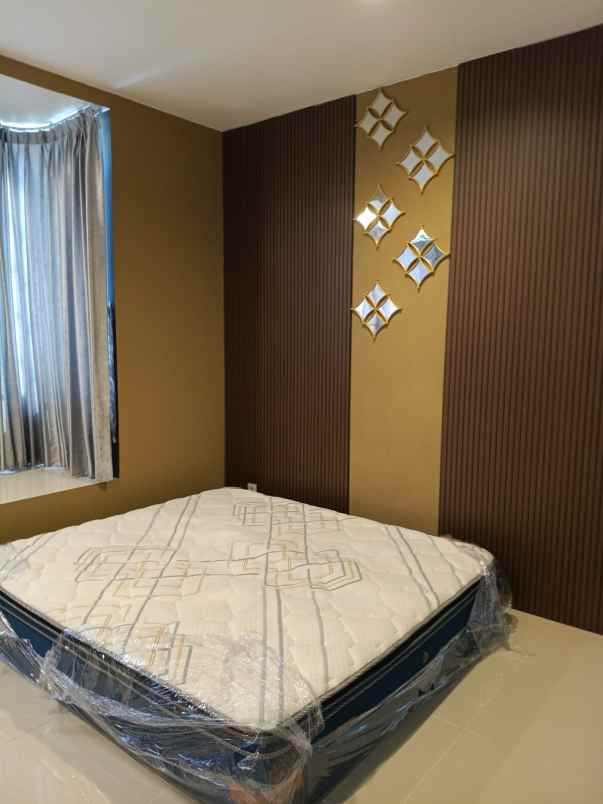 dijual rumah citra grand