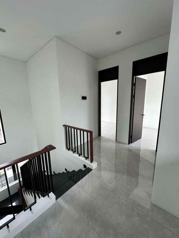 dijual rumah citraland