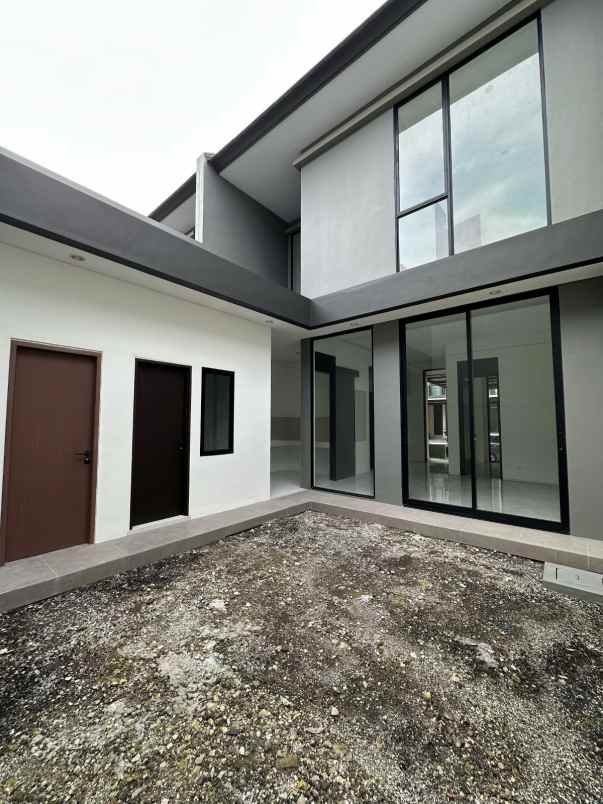 dijual rumah citraland
