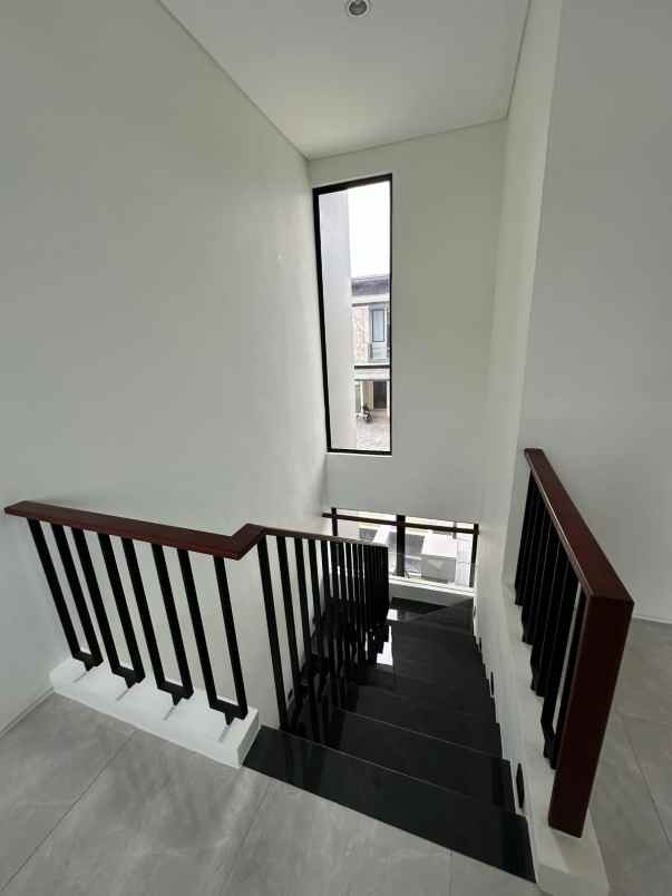 dijual rumah citraland