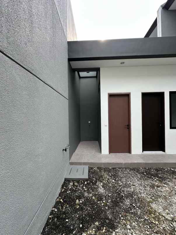 dijual rumah citraland