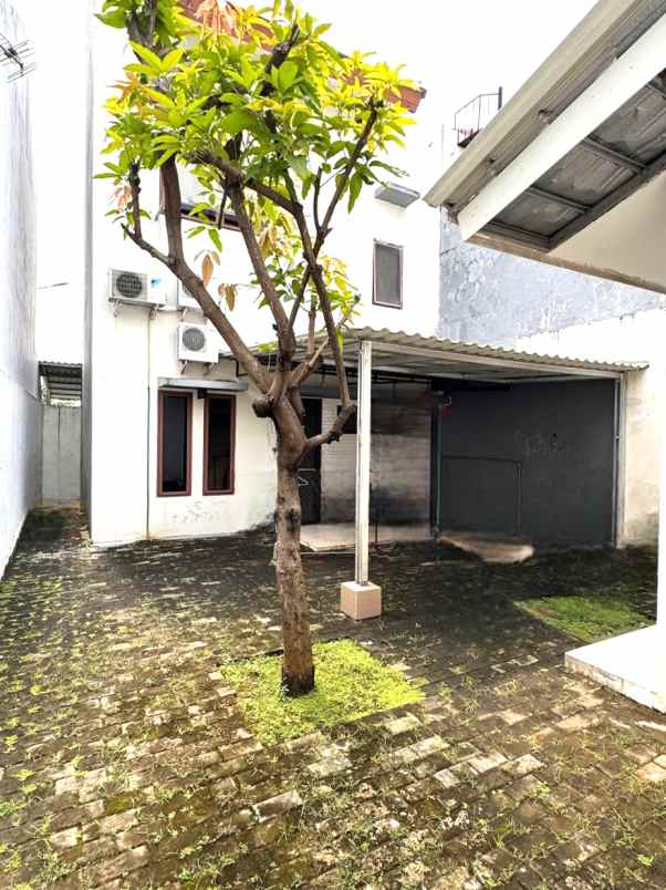 dijual rumah cluster alamanda jgc