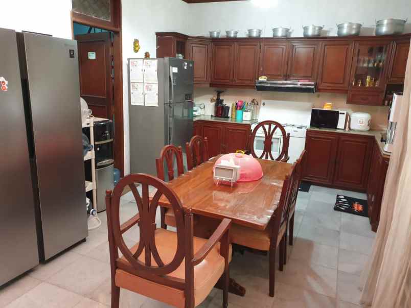 dijual rumah cluster eksklusif cantik