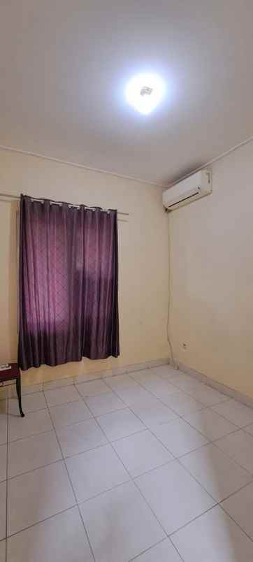 dijual rumah cluster fluorite gading