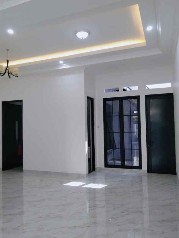 dijual rumah cluster griyaloka bsd city