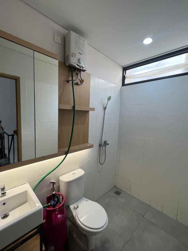 dijual rumah cluster invensihaus r