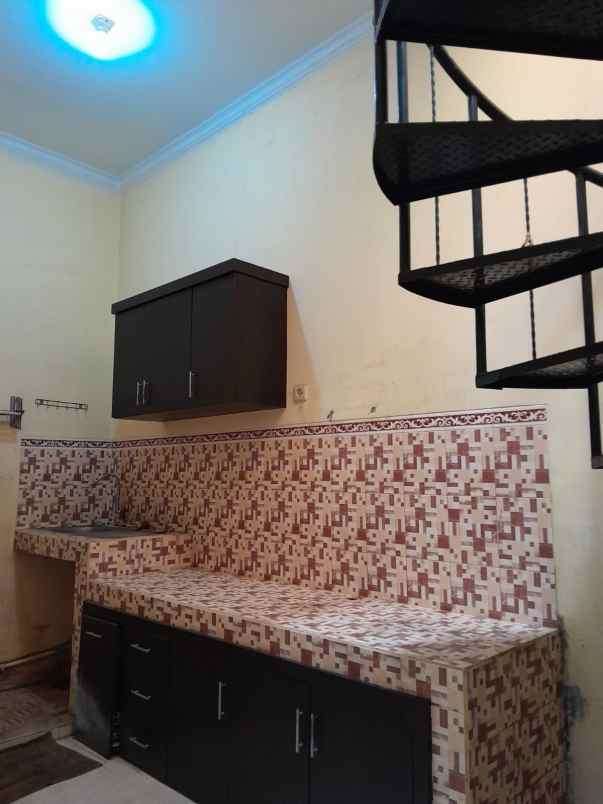 dijual rumah cluster marsela jl baru