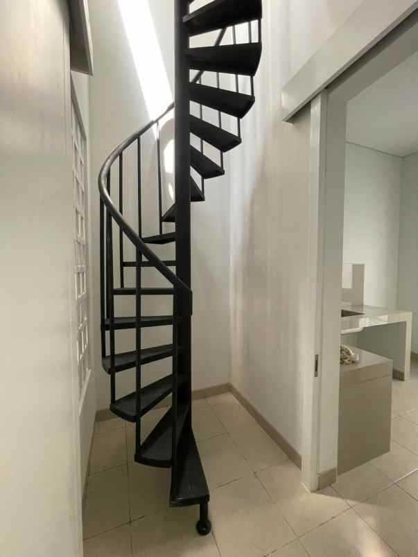 dijual rumah cluster pasadena