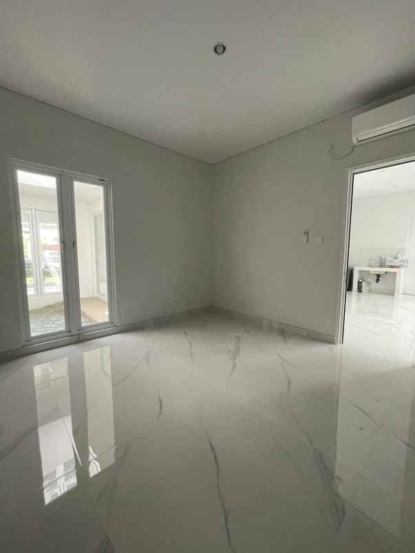 dijual rumah cluster pasadena