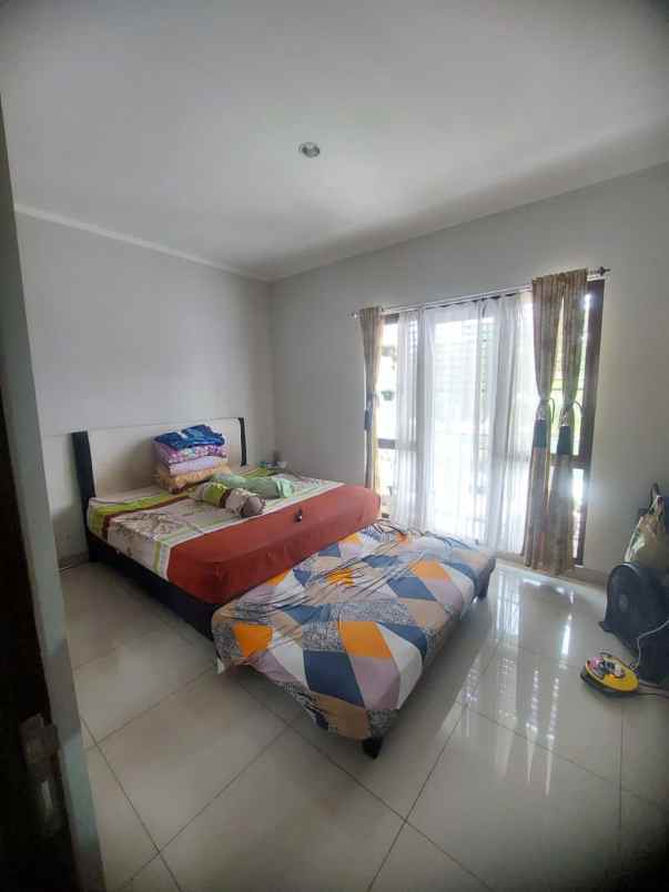 dijual rumah cluster summarecon bekasi