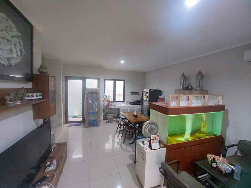 dijual rumah cluster summarecon bekasi