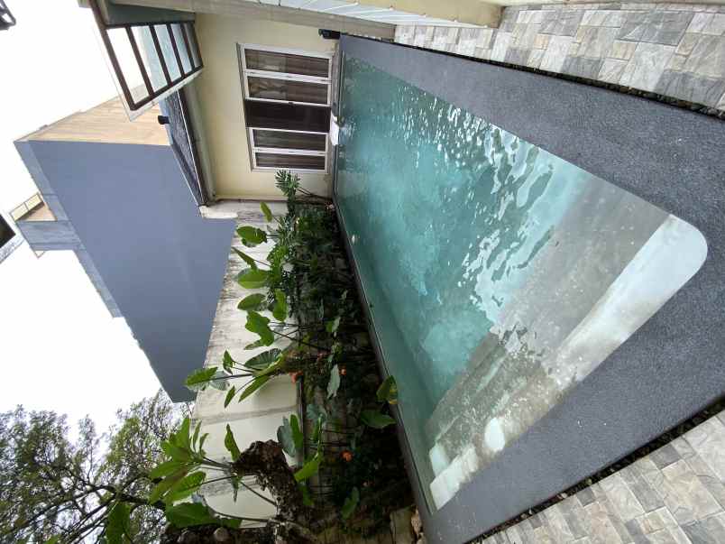 dijual rumah cluster sutera lavender