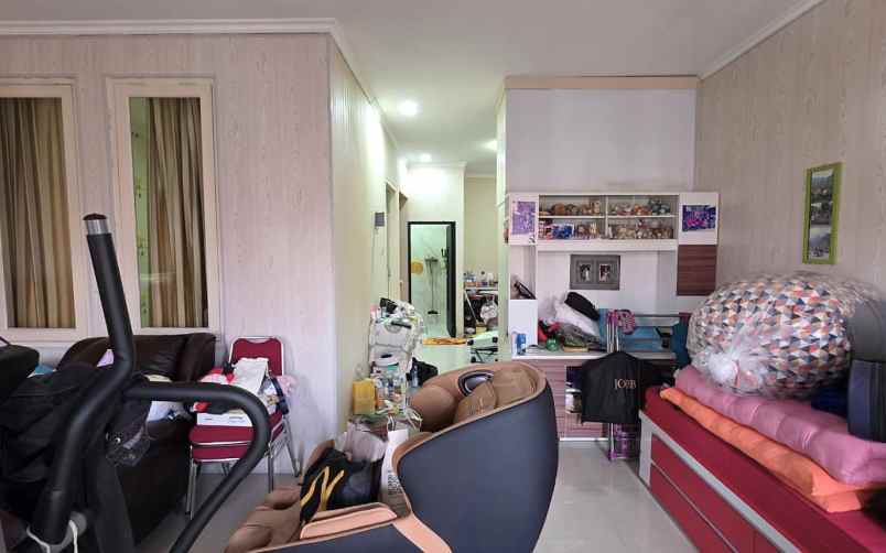 dijual rumah cluster taman puspa kota