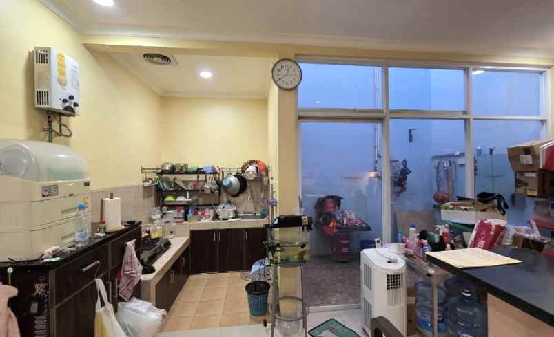 dijual rumah cluster taman puspa kota