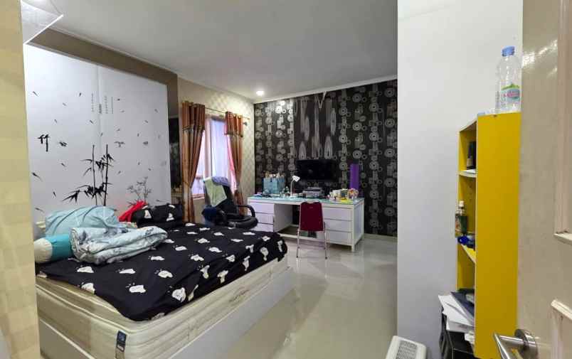 dijual rumah cluster taman puspa kota