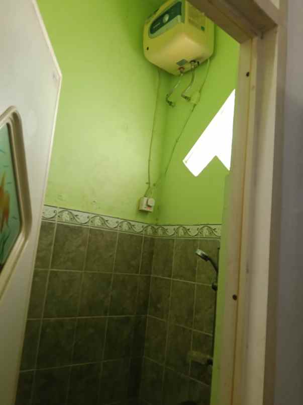 dijual rumah darmo indah selatan