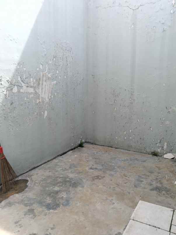 dijual rumah darmo indah selatan