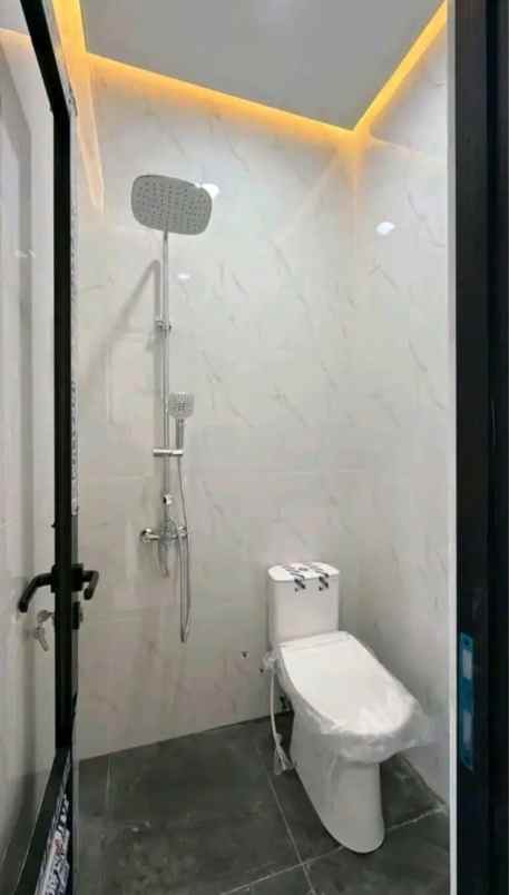 dijual rumah dau