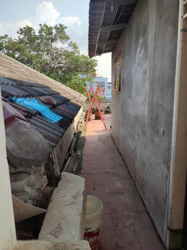 dijual rumah dermaga