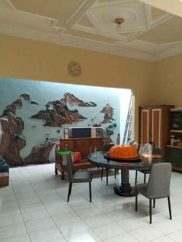 dijual rumah dharmahusada indah timur