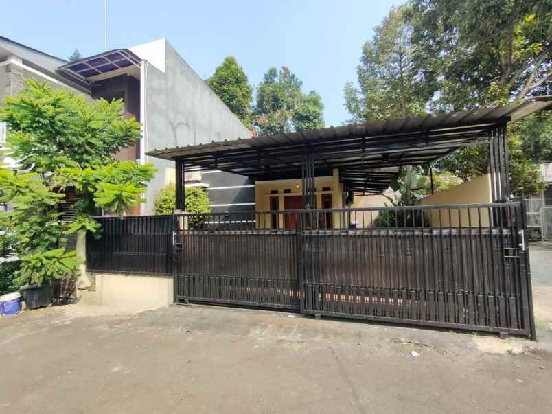 dijual rumah di batujajar regency