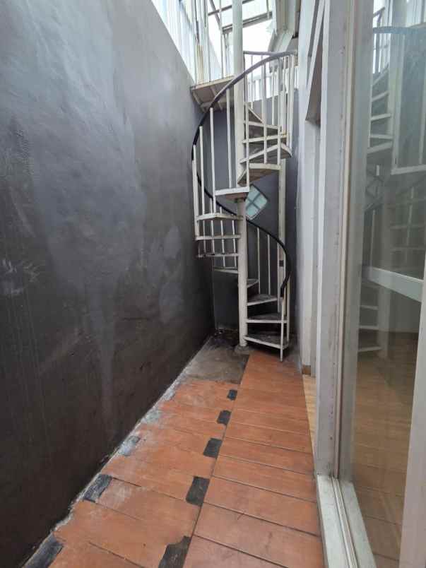 dijual rumah di cluster summarecon bekasi