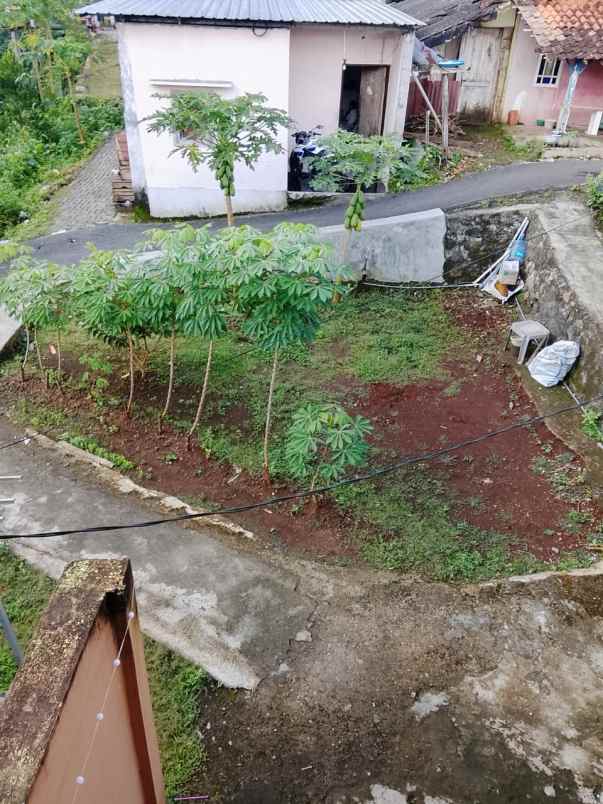 dijual rumah di jl beji rt 07 rw 13