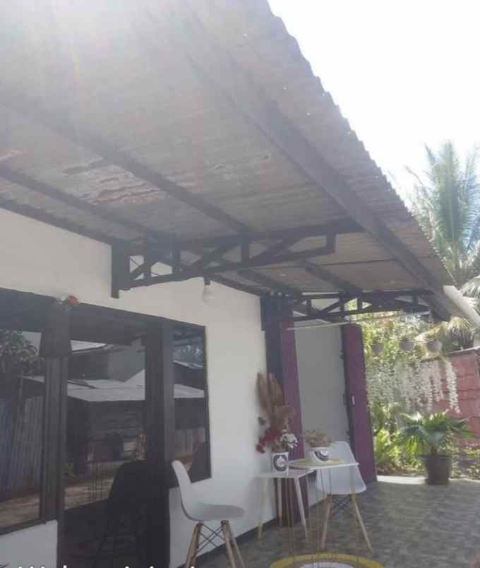 dijual rumah di jl brigjen katamso gg wakaf