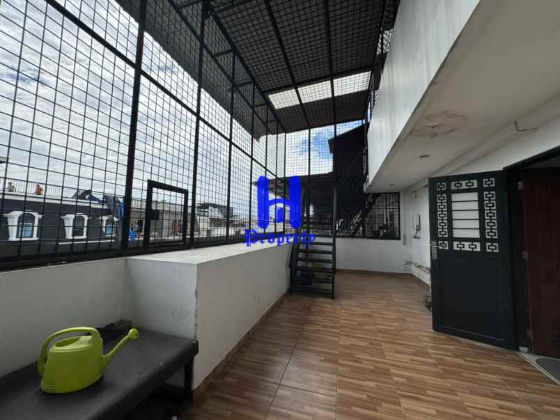 dijual rumah di komplek cemara kuta medan jalan ubud