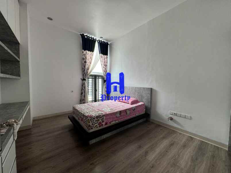 dijual rumah di komplek cemara kuta medan jalan ubud