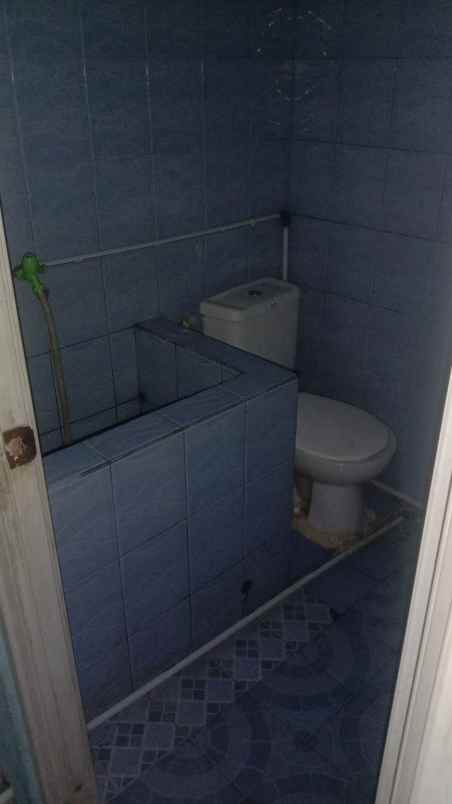 dijual rumah di kp utan bahagia rt 03 rw 04