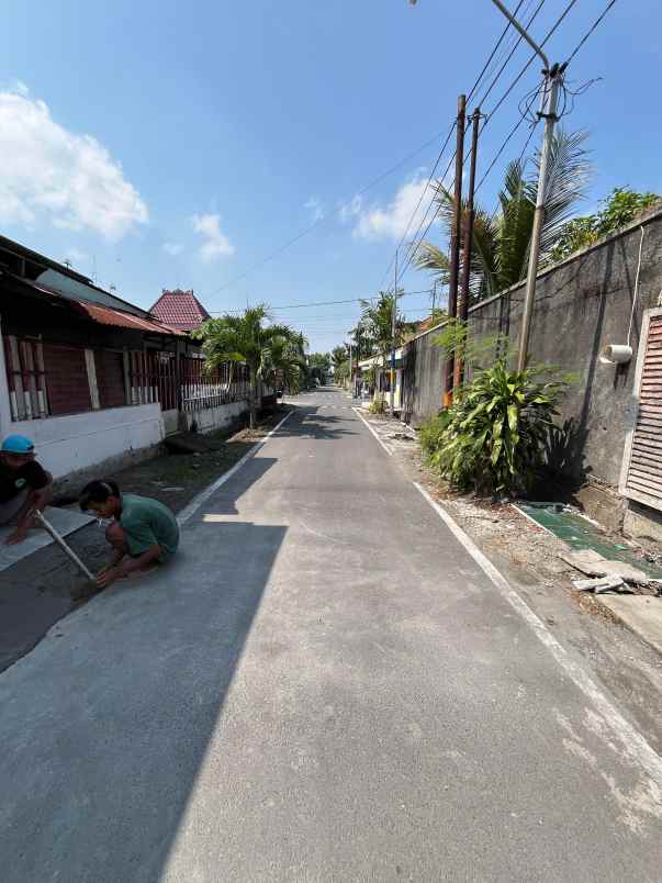 dijual rumah di sumber solo