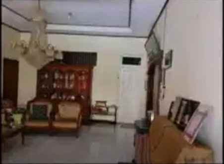 dijual rumah dijalan utama komplek lama di kayu putih