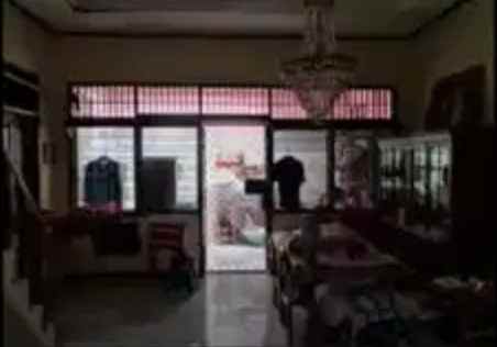 dijual rumah dijalan utama komplek lama di kayu putih