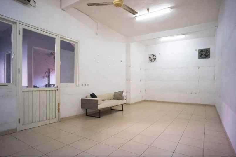 dijual rumah dr soetomo kec tegalsari