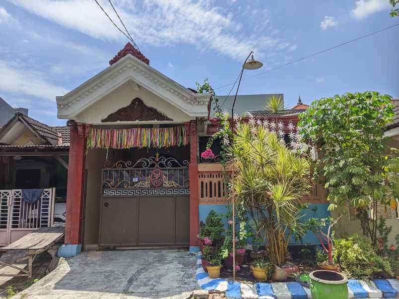 dijual rumah driyorejo