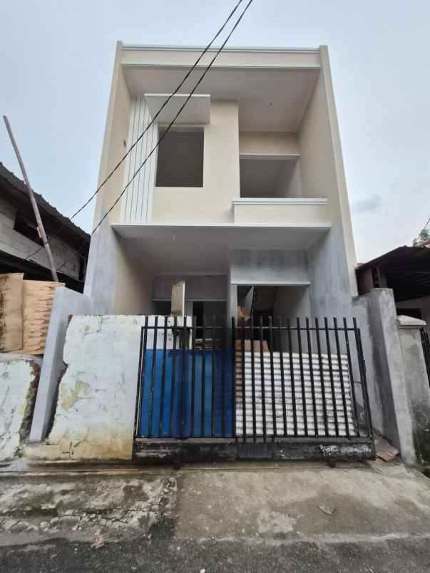 dijual rumah duren sawit jakarta timur