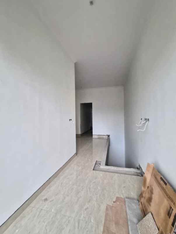 dijual rumah duren sawit jakarta timur