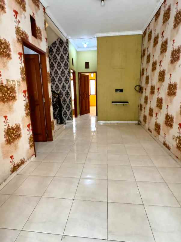 dijual rumah duren sawit jaktim