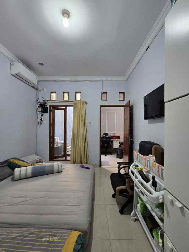 dijual rumah duren sawit jaktim