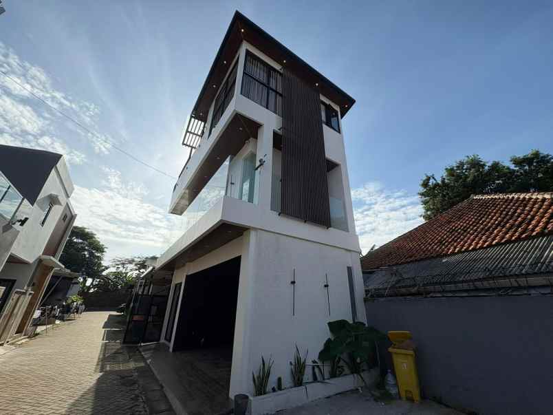 dijual rumah full furnished kavling ciherang depok