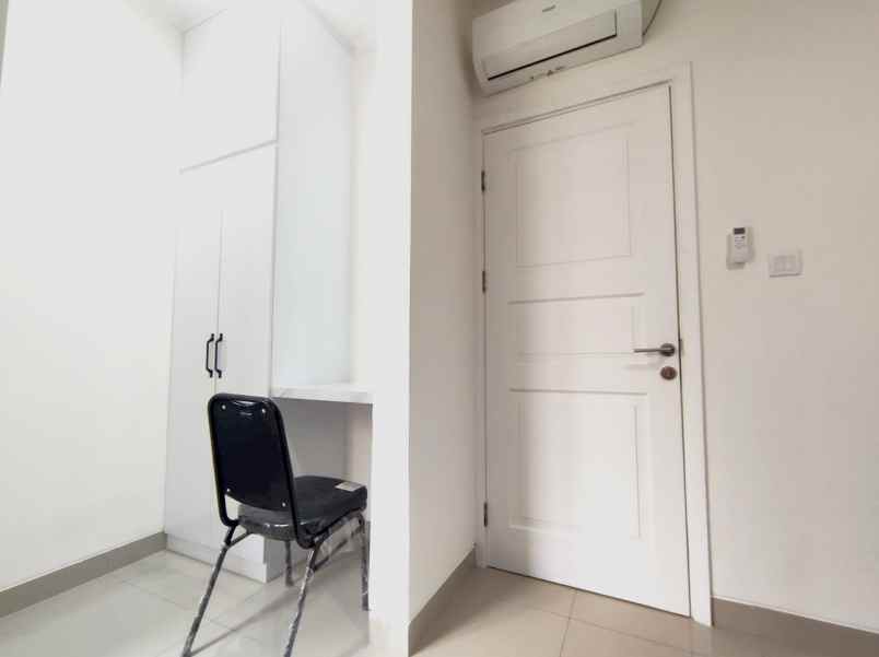 dijual rumah gading serpong cluster
