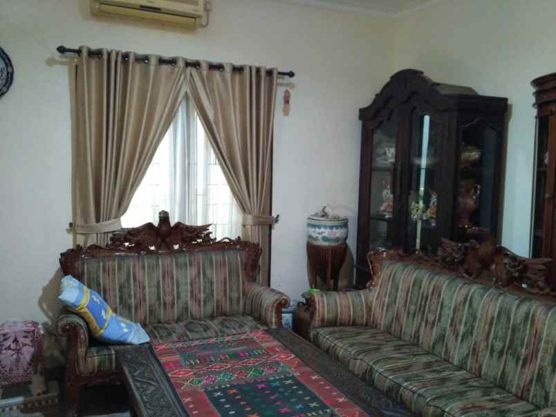 dijual rumah gandaria iv